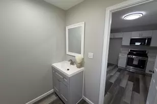 230 S Hackett St, South Beloit, IL 61080 - Photo 19