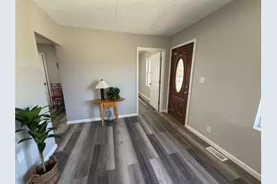 230 S Hackett Street, South Beloit, IL 61080 - Photo 7