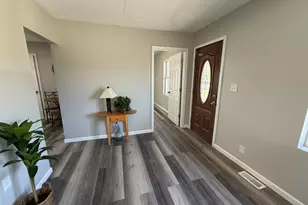 230 S Hackett St, South Beloit, IL 61080 - Photo 7