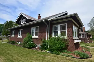 2236 17th Ave, Rockford, IL 61104 - Photo 3