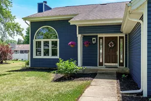 1119 Sandpebble Dr, Rockton, IL 61072 - Photo 3