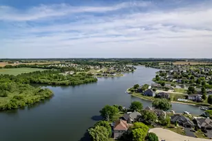 12755 Westbrook Point, Winnebago, IL 61088 - Photo 81