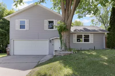 3020 Bavarian Lane, Rockford, IL 61109 - Photo 1