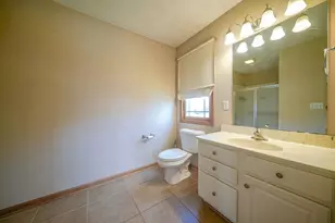 1629 Warrenton Ct, Byron, IL 61010 - Photo 19