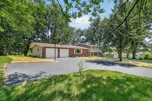 8406 Nolan St, Harvard, IL 60033 - Photo 3
