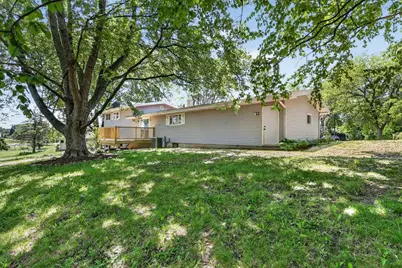 8406 Nolan Street, Harvard, IL 60033 - Photo 5