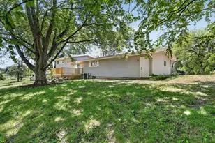 8406 Nolan St, Harvard, IL 60033 - Photo 5