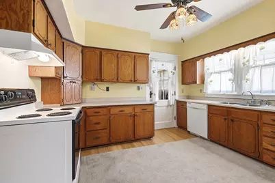 407 N Washington, Hanover, IL 61041 - Photo 11