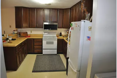 3214 W Carthage #2 Drive, Freeport, IL 61032 - Photo 11