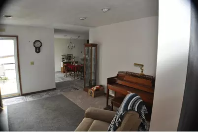 3214 W Carthage #2 Drive, Freeport, IL 61032 - Photo 7