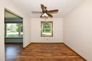 5859 Hugh Dr, South Beloit, IL 61080 - Photo 11