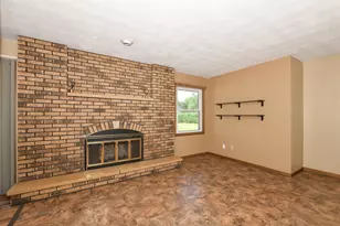 5859 Hugh Dr, South Beloit, IL 61080 - Photo 19