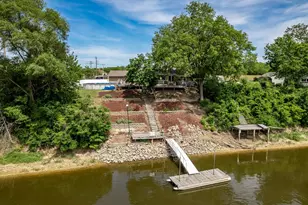 10444 Rock Ln, Roscoe, IL 61073 - Photo 7