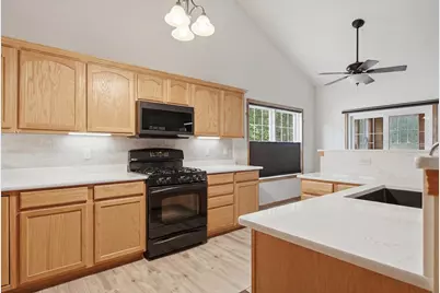1676 Overlook Drive, Dixon, IL 61021 - Photo 9