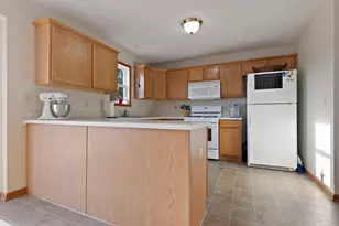 1364 Joanne Terrace, Byron, IL 61010 - Photo 7