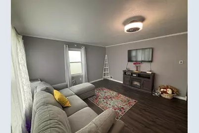 709 Logan Street, Lena, IL 61048 - Photo 5