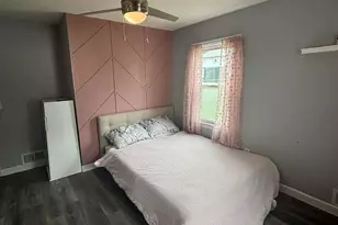 709 Logan St, Lena, IL 61048 - Photo 7
