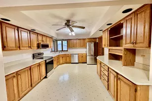 306 Beacon Dr, Belvidere, IL 61008 - Photo 7