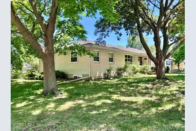 306 Beacon Drive, Belvidere, IL 61008 - Photo 5