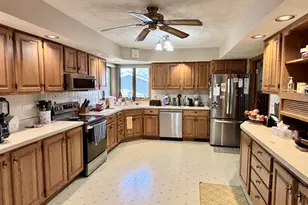 306 Beacon Dr, Belvidere, IL 61008 - Photo 13