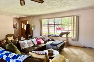 306 Beacon Dr, Belvidere, IL 61008 - Photo 7