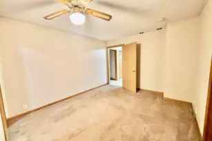 306 Beacon Dr, Belvidere, IL 61008 - Photo 19