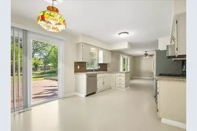 619 Windfield Lane, Machesney Park, IL 61115 - Photo 7