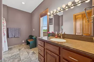 6880 E Cherry Hill Rd, Ridott, IL 61067 - Photo 23