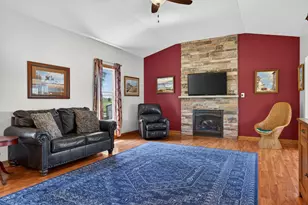 6880 E Cherry Hill Rd, Ridott, IL 61067 - Photo 11