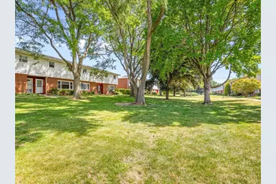 344 Northway Park Unit 4 Road, Machesney Park, IL 61115 - Photo 3