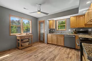 756 Dewey Ave, Galena, IL 61036 - Photo 9
