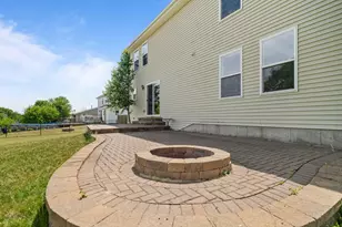 663 Ashleigh Ln, Roscoe, IL 61073 - Photo 5