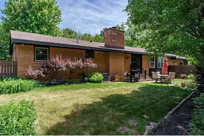 2734 Edgewood Drive, Rockford, IL 61114 - Photo 47