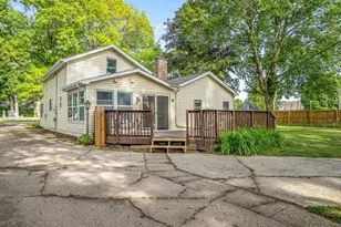 304 N 3rd St, Oregon, IL 61061 - Photo 29