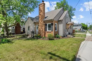 552 River Ln, Loves Park, IL 61111 - Photo 1