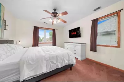 5304 S New England Avenue, Chicago, IL 60638 - Photo 13