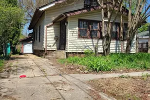 918 21st Ave, Rockford, IL 61104 - Photo 1