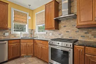 1 Glen Abbey Dr, Rockford, IL 61107 - Photo 29