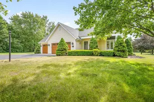 1 Glen Abbey Dr, Rockford, IL 61107 - Photo 7