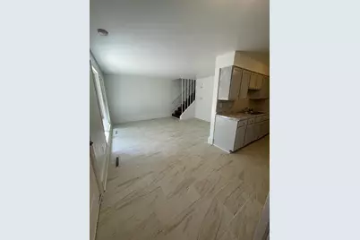 2910 Chatham Ln., Rockford, IL 61101 - Photo 3