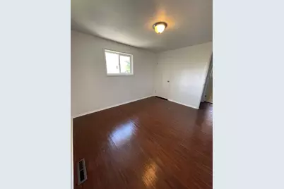 2910 Chatham Ln., Rockford, IL 61101 - Photo 7