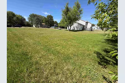 120 SE Brandywine Dr, Poplar Grove, IL 61065 - Photo 5