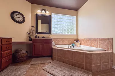 702 W Hampton Avenue, Loves Park, IL 61111 - Photo 25