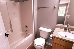 2433 River Oaks Ln, Rockford, IL 61102 - Photo 19