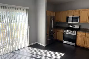 2433 River Oaks Ln, Rockford, IL 61102 - Photo 7