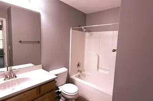 2433 River Oaks Ln, Rockford, IL 61102 - Photo 15
