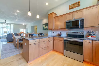 1021 Bertram Drive, Freeport, IL 61032 - Photo 7