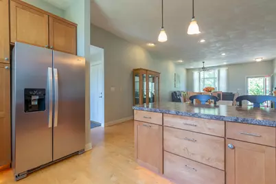 1021 Bertram Drive, Freeport, IL 61032 - Photo 9