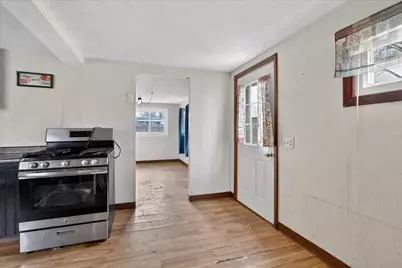2929 Sewell Street, Rockford, IL 61109 - Photo 9