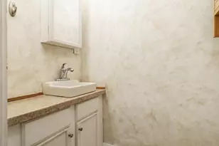 229 N Gardiner Ave, Rockford, IL 61107 - Photo 5